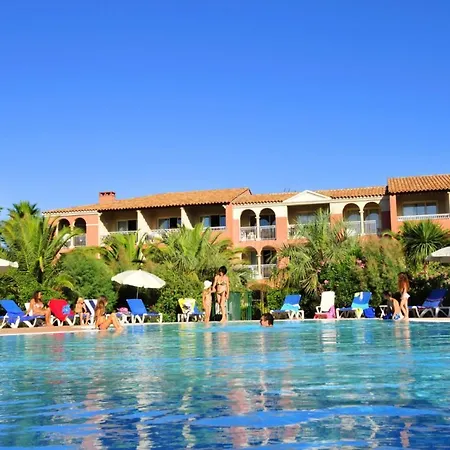 Resort Le Hameau De La Pinede 3p 5/6p 4s Hyères