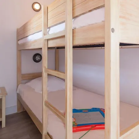 Le Hameau De La Pinede 3p 5/6p 4s