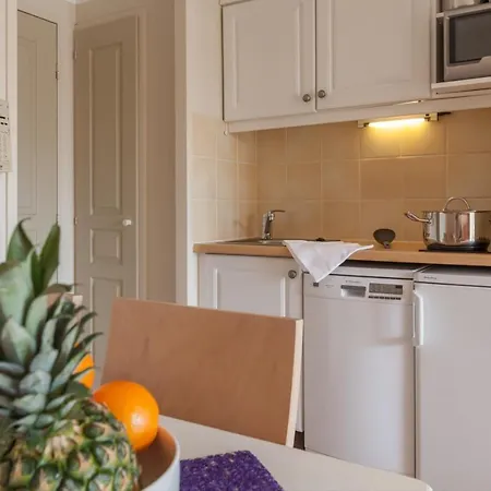 Le Hameau De La Pinede 3p 5/6p 4s * Йер
