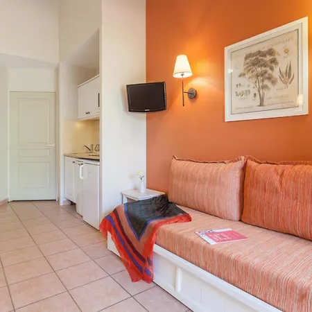 Le Hameau De La Pinede 3p 5/6p 4s *